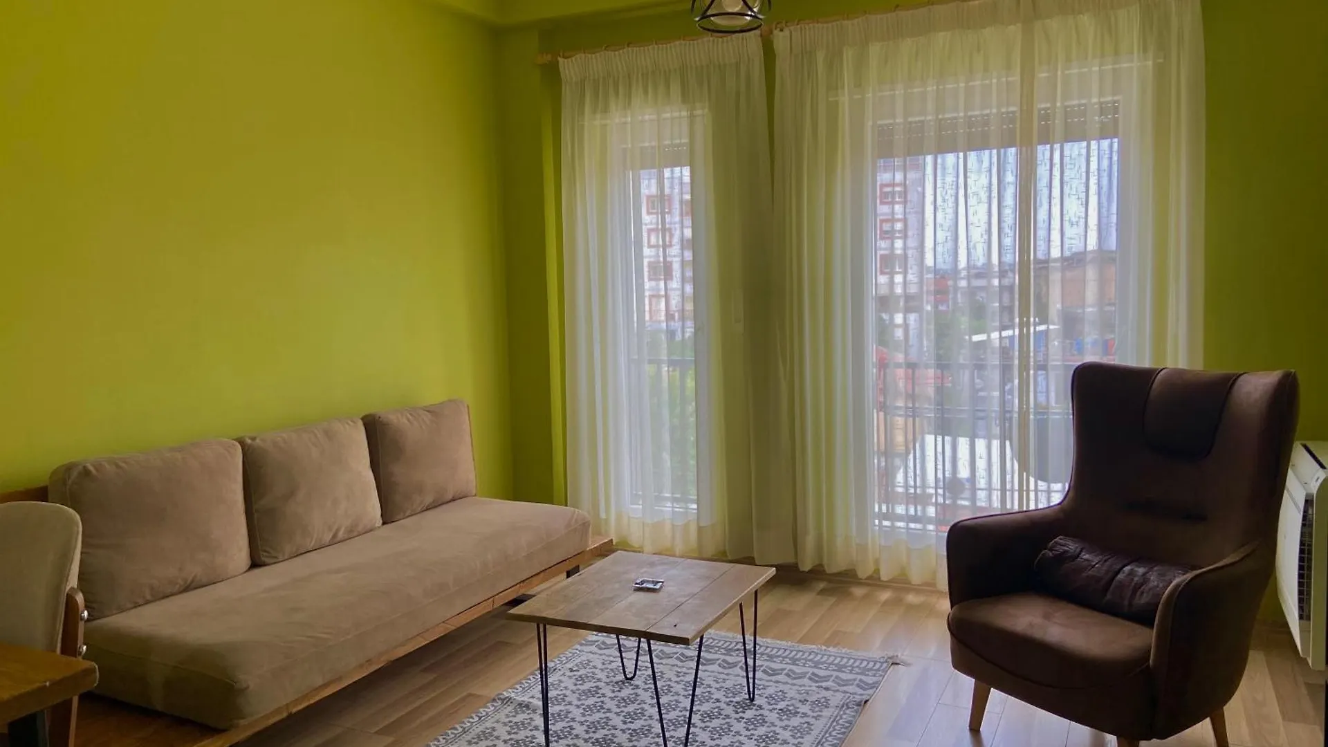 Cozy Stay Apartment Tirana Albania