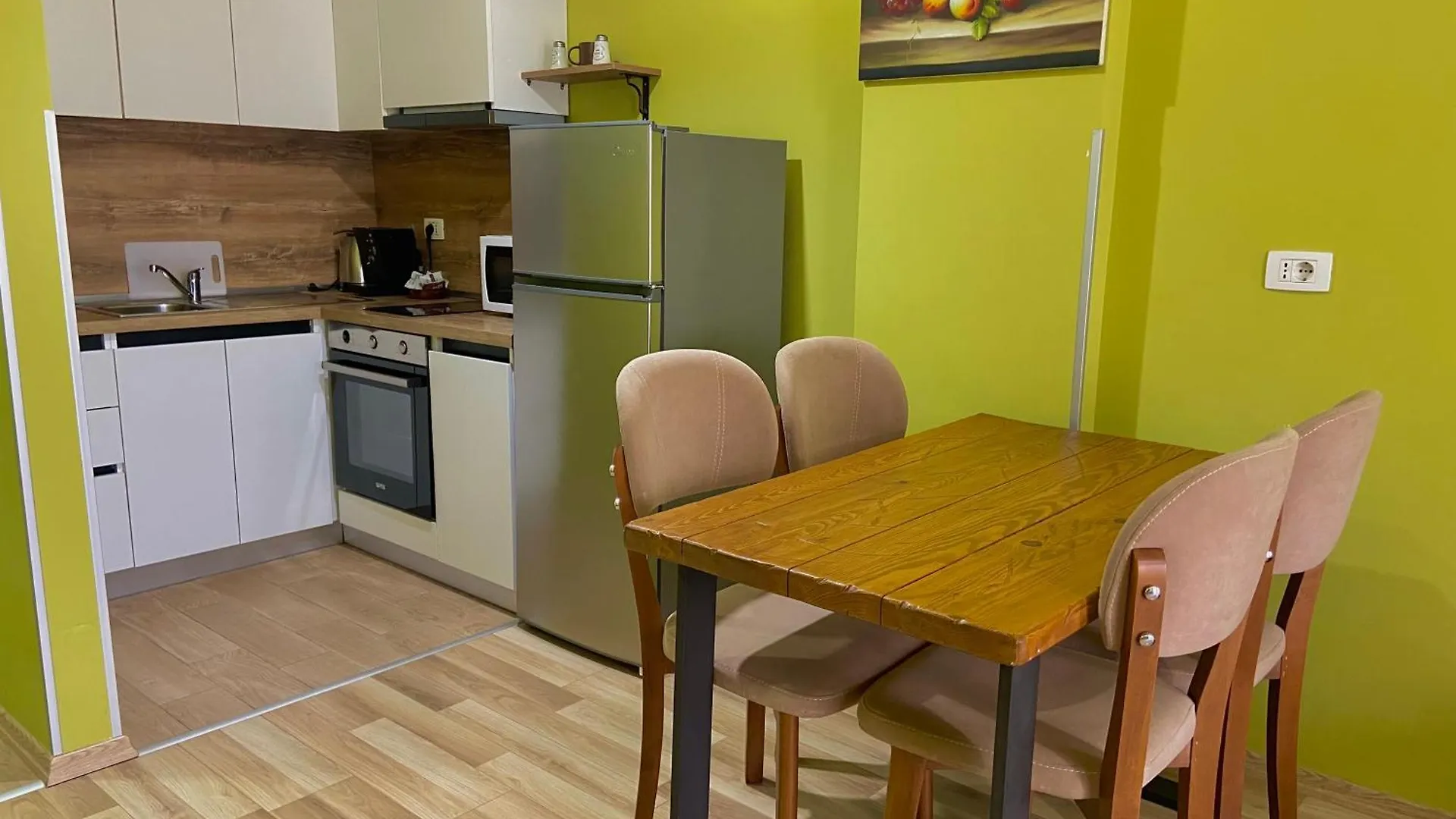 Cozy Stay Apartment Tirana Albania