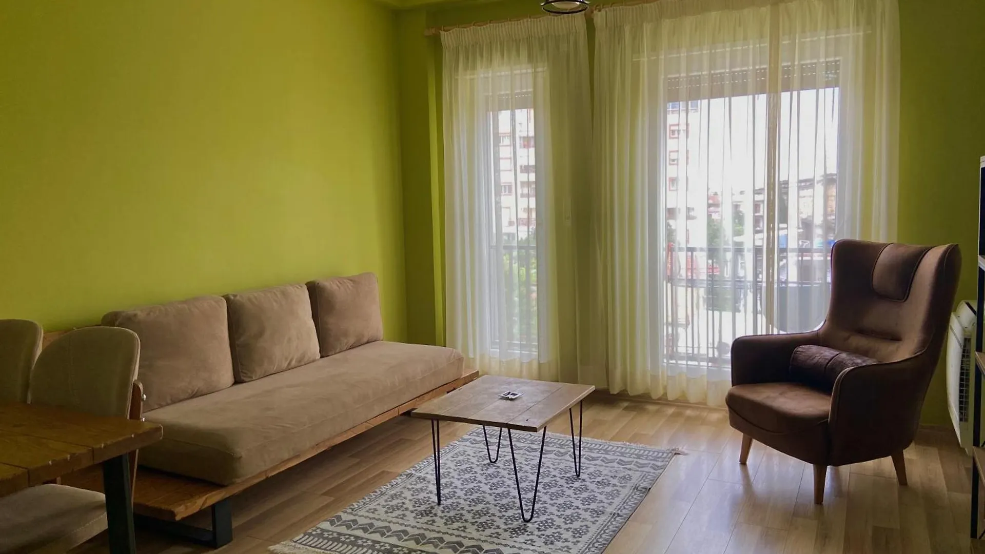 Cozy Stay Apartment Tirana